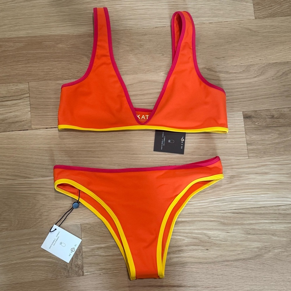 NWT Skatie Orange Bikini Set (medium bottom/large top)
